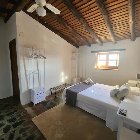 Casa De La Luz-finca La Sierra Bed & Breakfast Berzocana