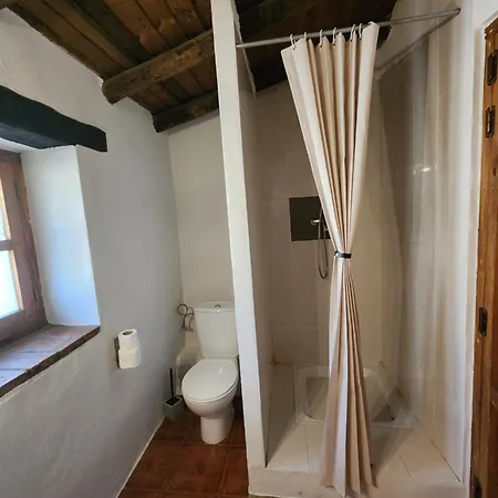 Bed & Breakfast Casa De La Luz-finca La Sierra Berzocana